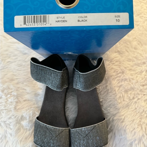 Never Worn Womens Handmade Footwear from Tuscany Italy - Picture 6 of 8